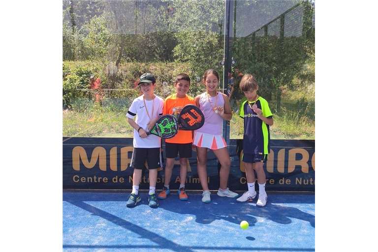 GREAT PERFORMANCE OF OUR YOUNG PLAYERS AT THE ARO DE PADEL BEACH TOURNAMENT