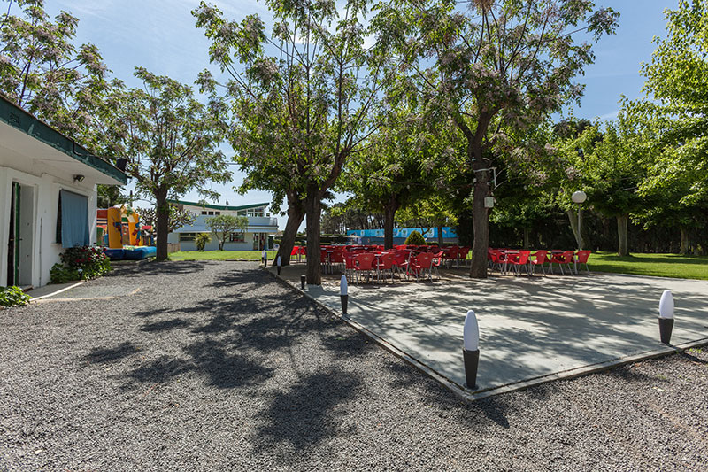 JARDINES Y ZONA DE OCIO INFANTIL